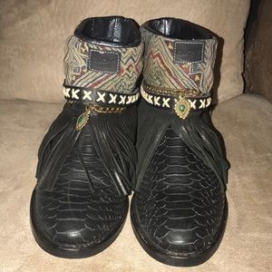 Emonk Ibiza Black Booties with fringe